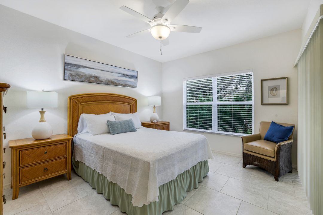 356 Emerald Bay Cir #P6, Naples, FL 34110