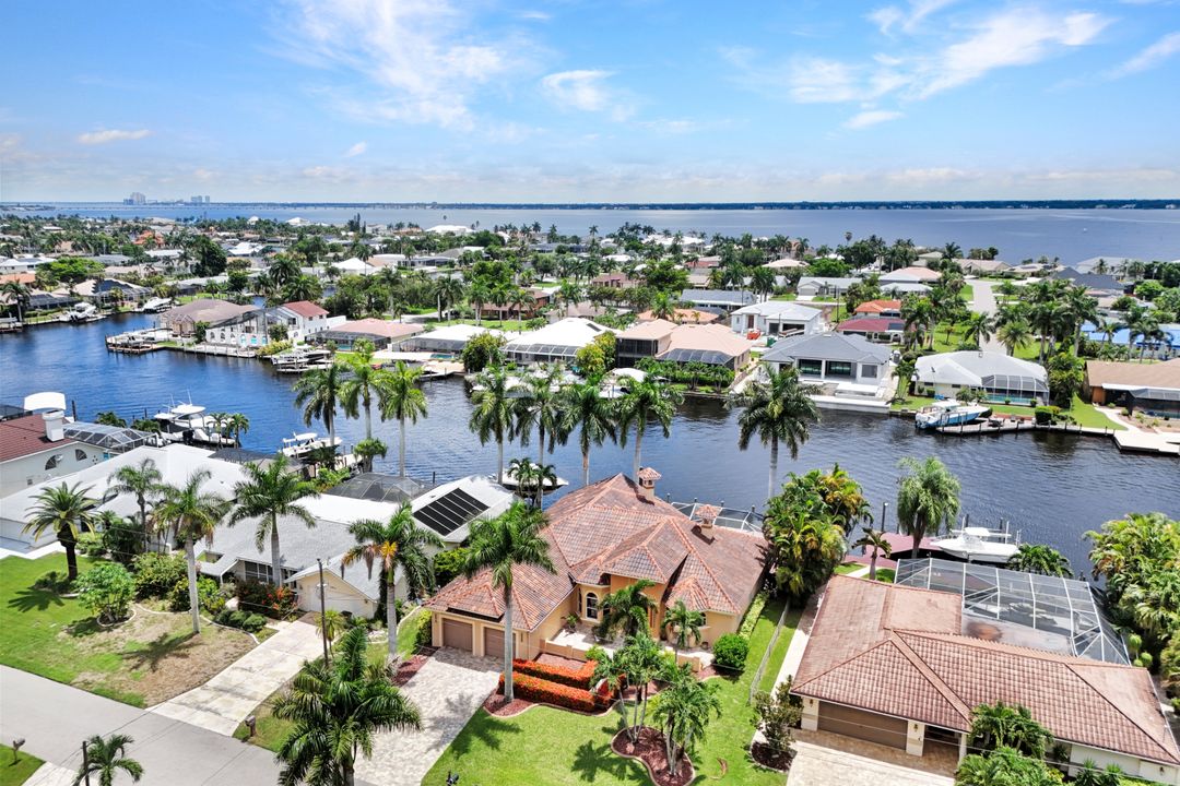 3917 SE 19th Ave, Cape Coral, FL 33904