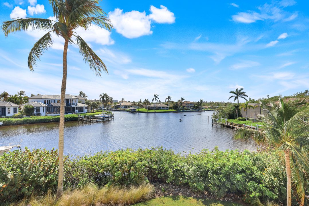 27801 Marina Pointe Dr, Bonita Springs, FL 34134