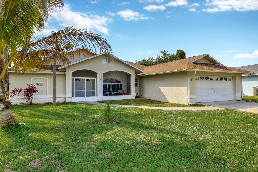 1501 Senior Ct, Lehigh Acres, FL 33971