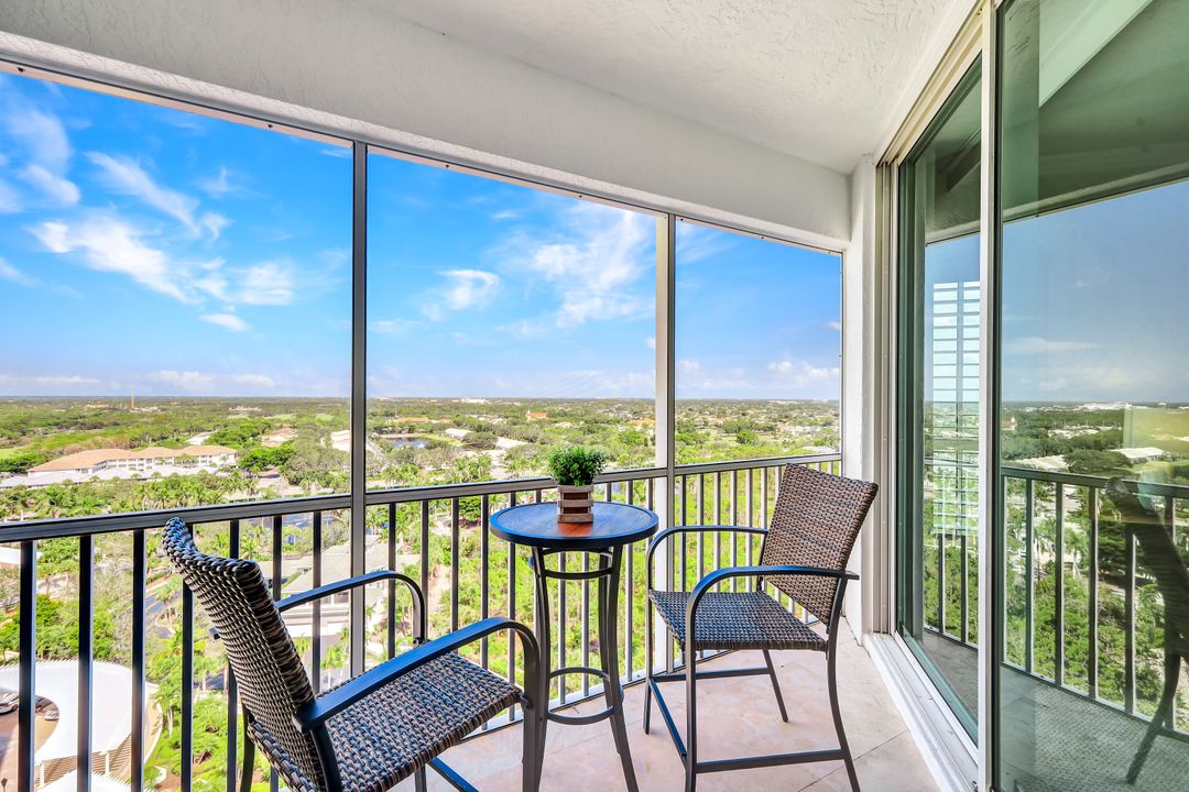 295 Grande Way APT 1406, Naples, FL 34110