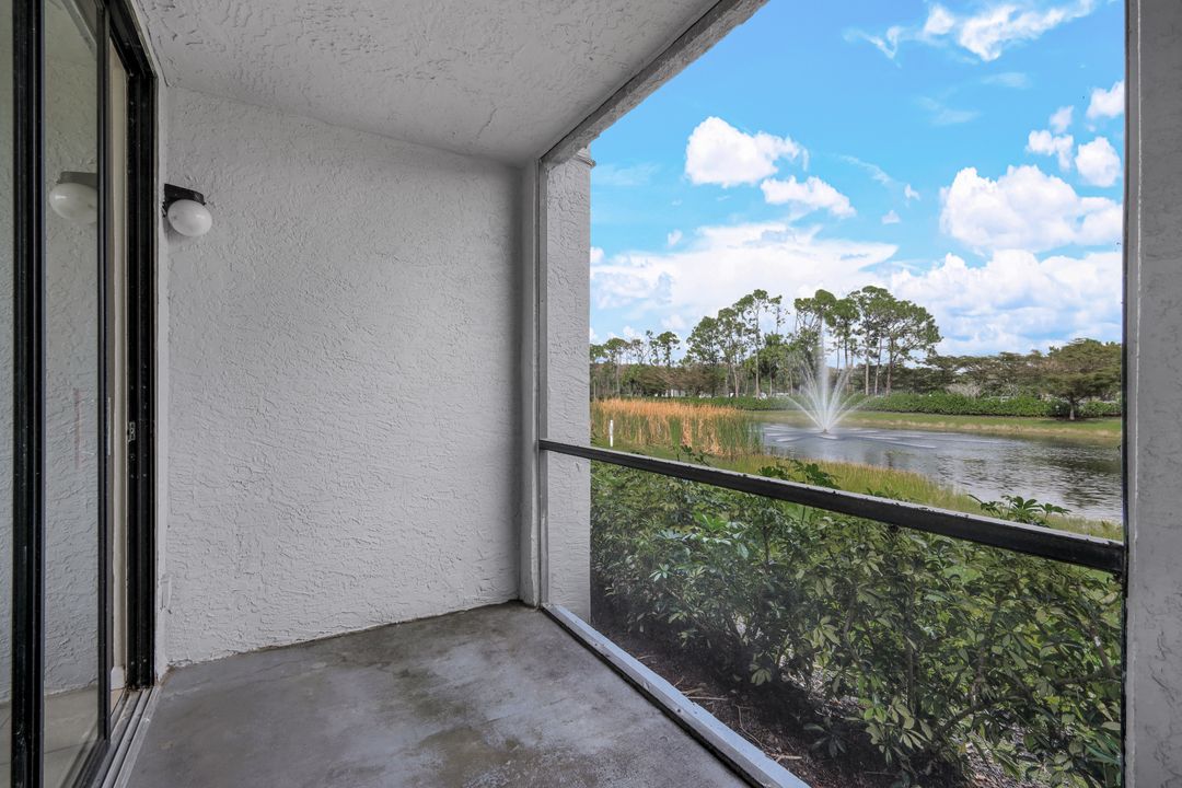 13565 Eagle Ridge Dr  #1114, Fort Myers, FL 33912