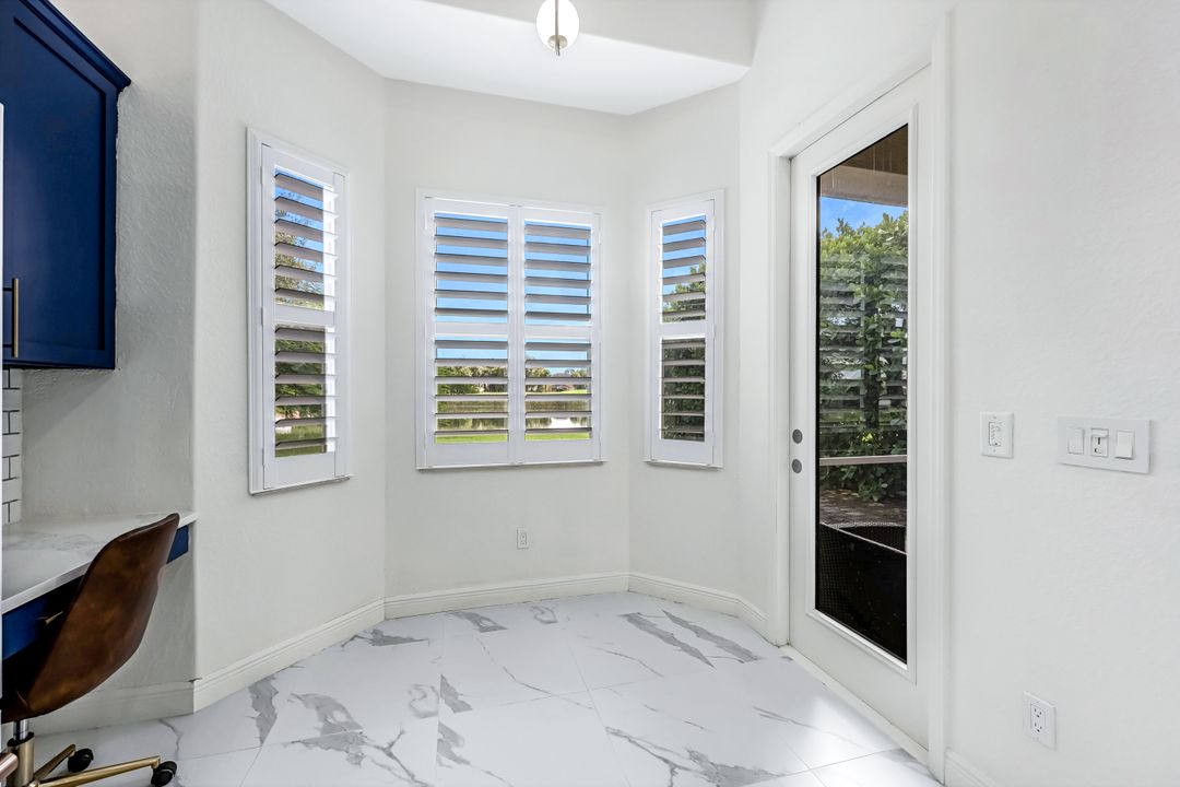 2160 Vardin Pl, Naples, FL 34120