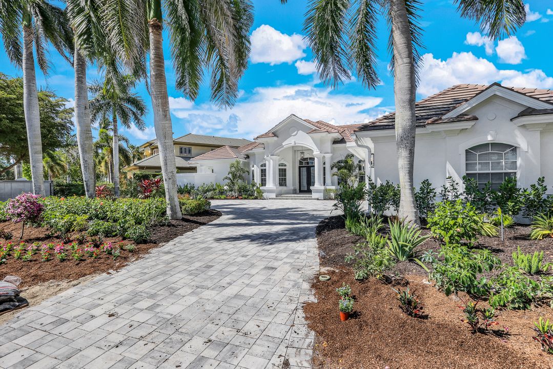 255 Bay Point, Naples, FL 34103