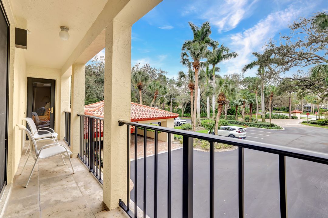 6040 Pelican Bay Blvd #101, Naples, FL 34108