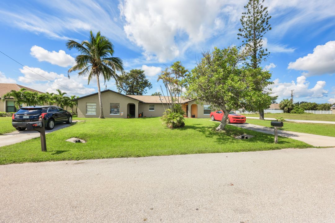 602 SW 3rd Ct, Cape Coral, FL 33991