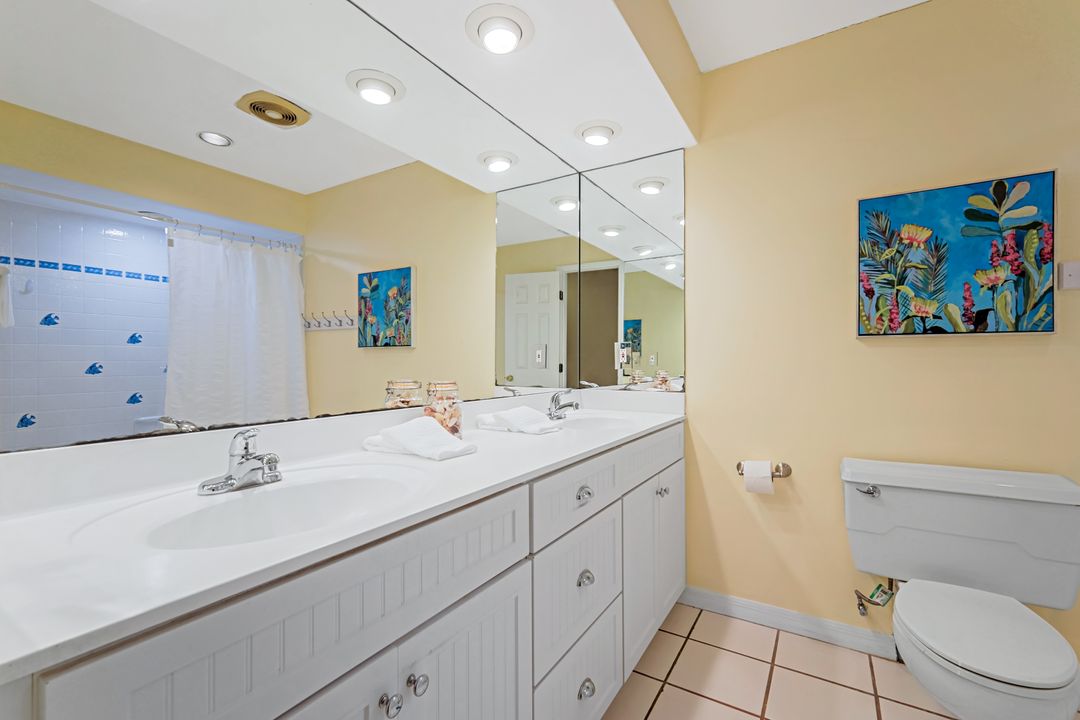 131 Cajeput Dr, Naples, FL 34108