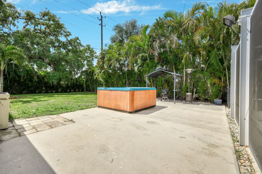 2255 Randolph Dr, Fort Myers, FL 33905