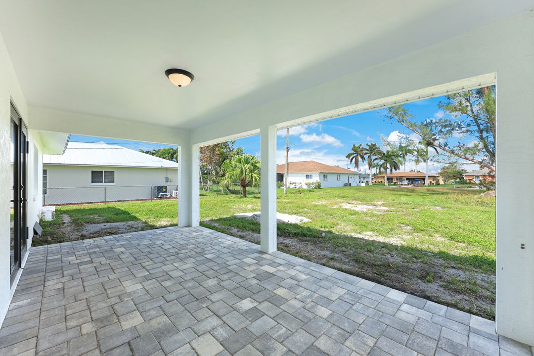 215 SE 30th St, Cape Coral, FL 33904