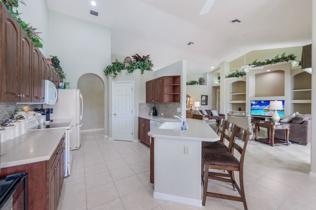 8931 Lely Island Cir, Naples, FL 34113