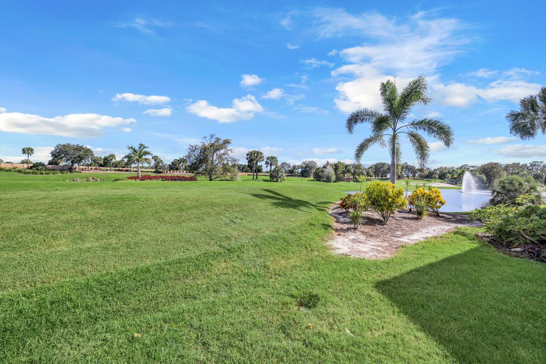 5930 3 Iron Dr #3202, Naples, FL 34110