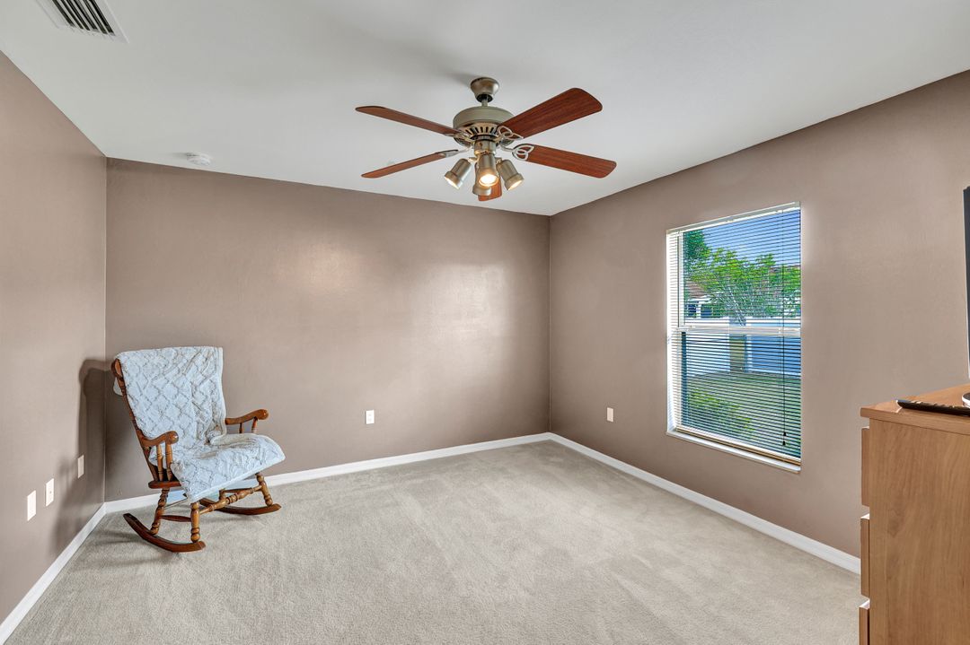 320 NE 19th Terrace, Cape Coral, FL 33909