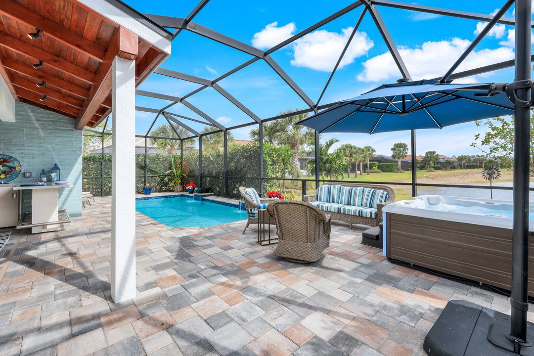 9474 Night Heron Ln, Naples, FL 34120