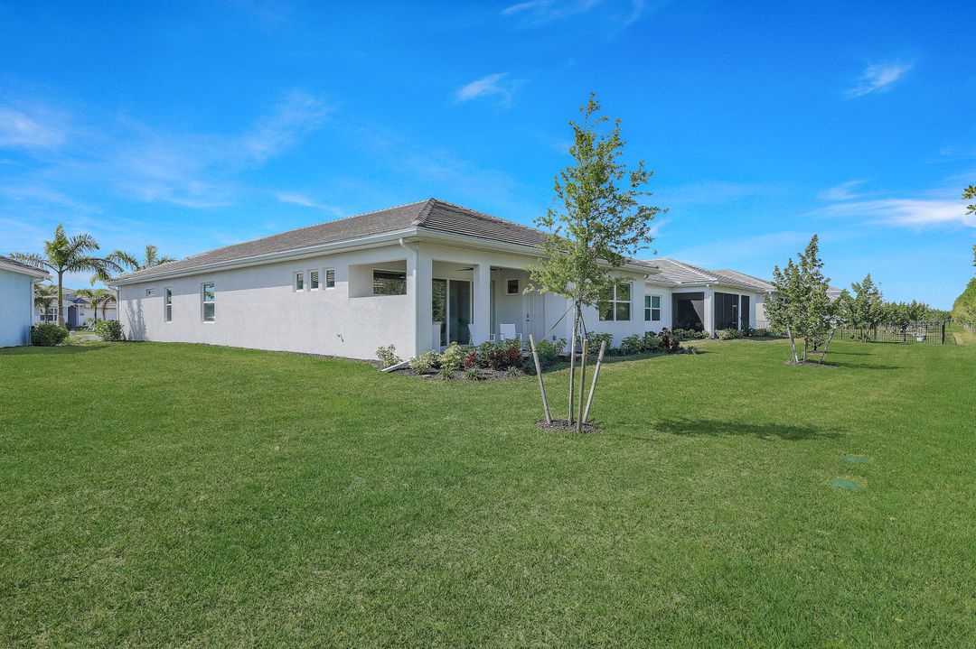 16804 Bay Is Ct, Bonita Springs, FL 34135