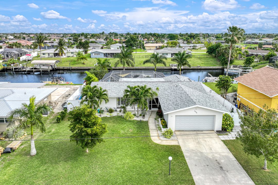 2835 SE 16th Pl, Cape Coral, FL 33904