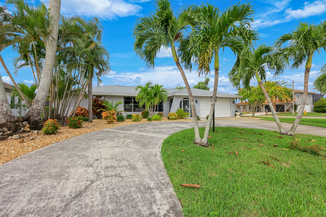 3616 SE 18th Ave, Cape Coral, FL 33904