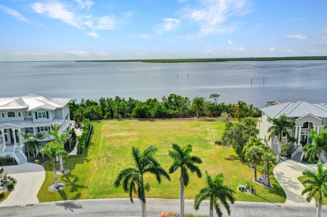 4591 Grassy Point Blvd, Port Charlotte, FL 33952