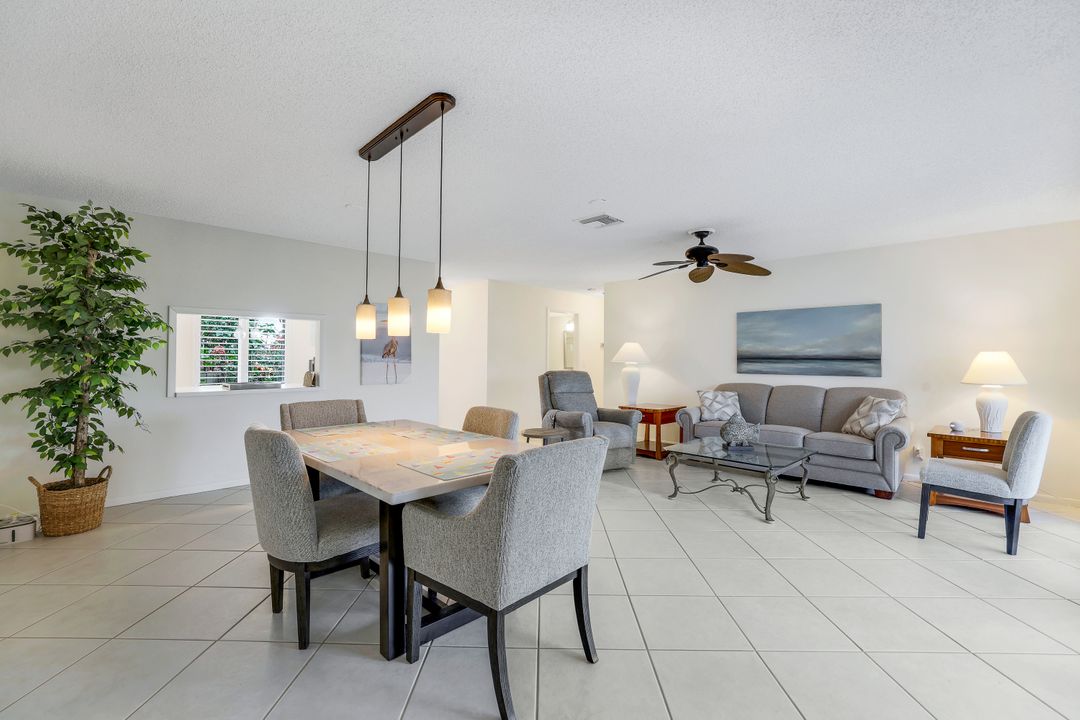 35 Glades Blvd #2, Naples, FL 34112