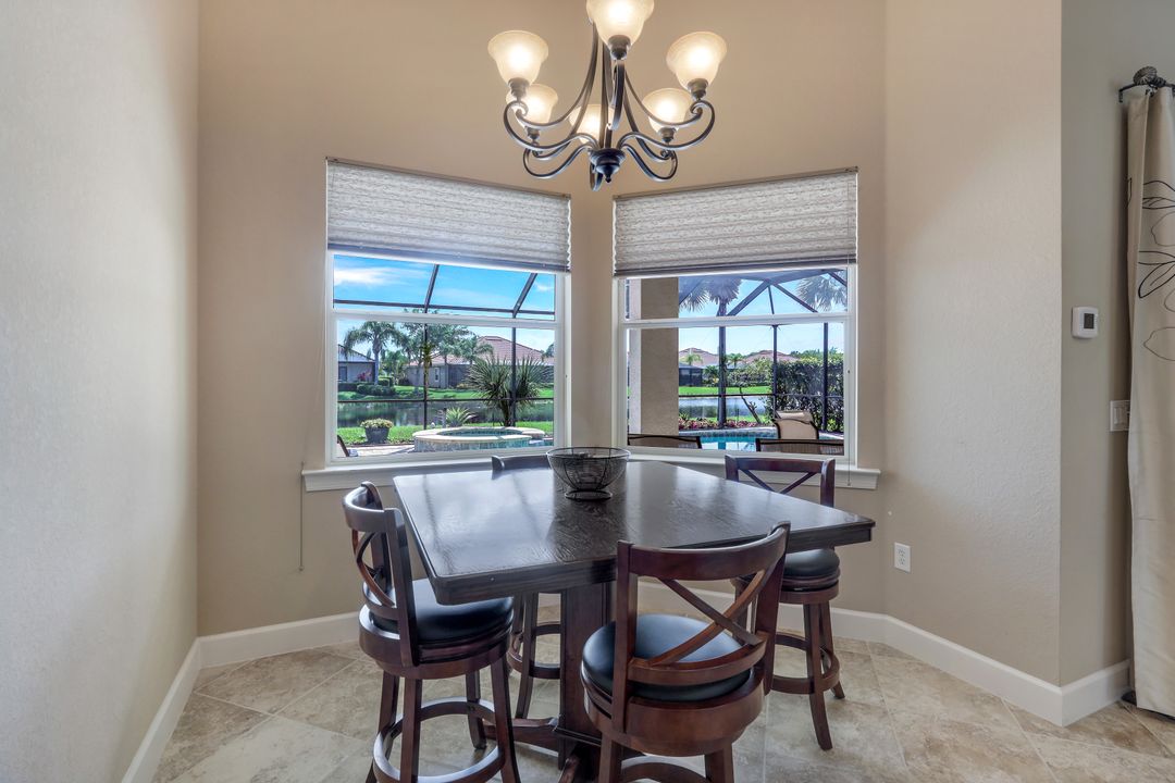 9685 Cobalt Cove Cir, Naples, FL 34120