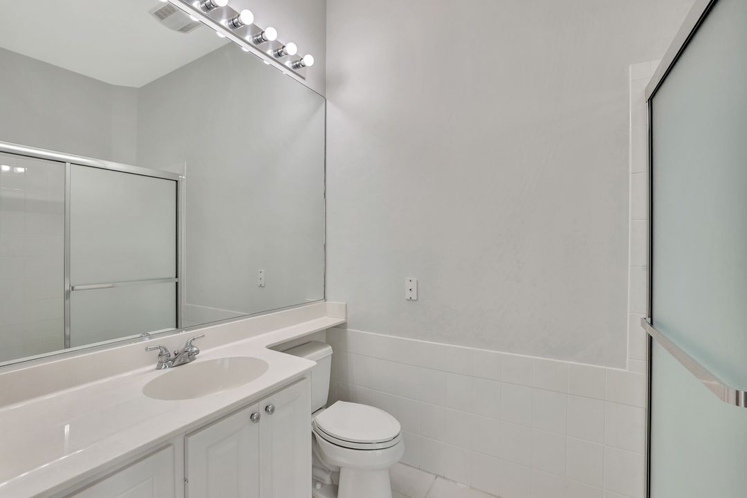 2918 Gilford Way, Naples, FL 34119