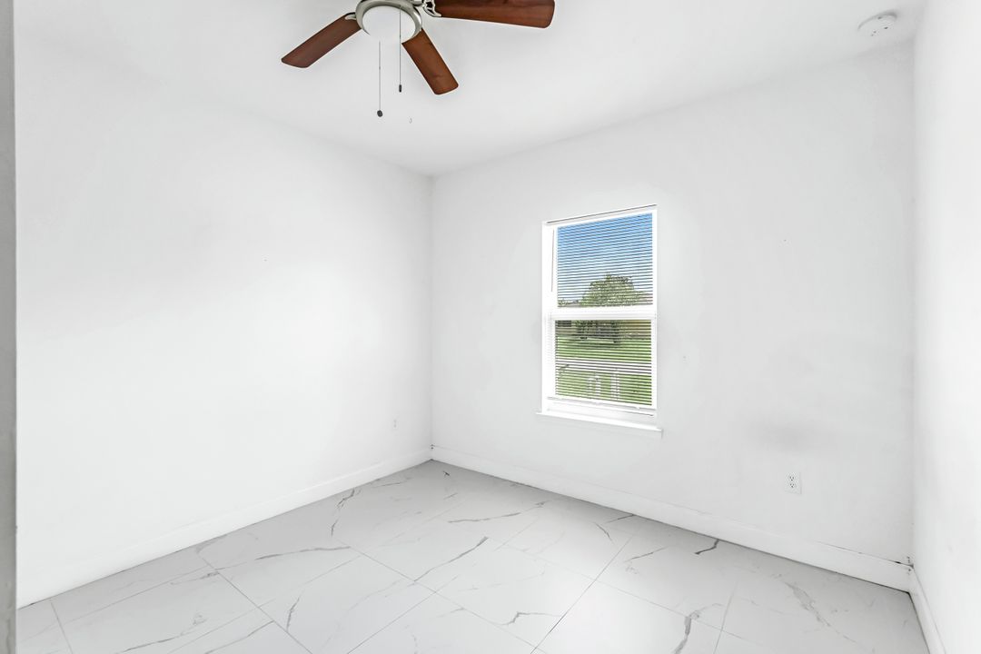 4628 Douglas Ln, Lehigh Acres, FL 33973