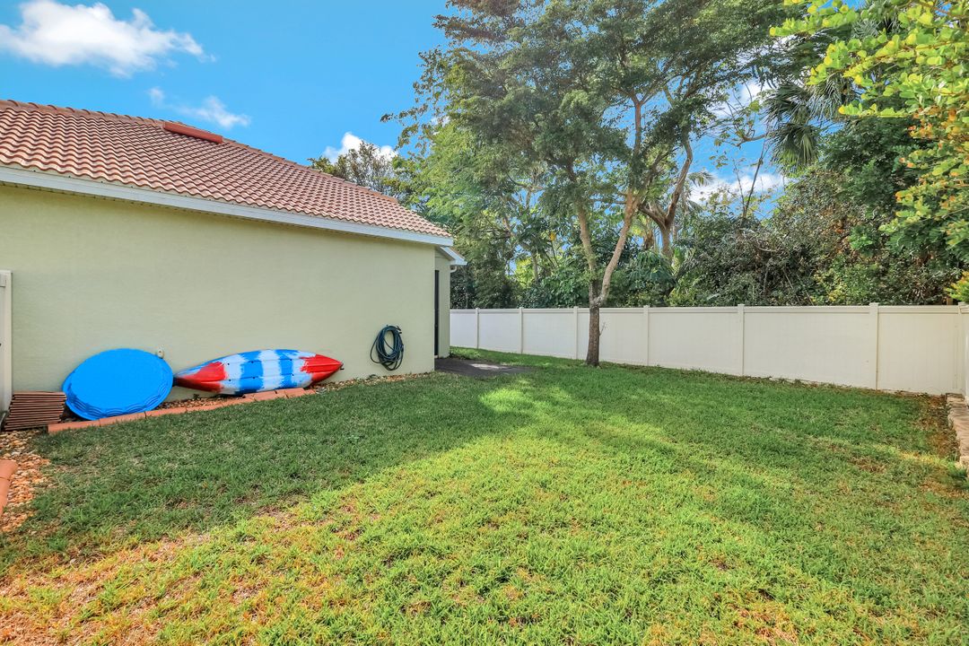 4390 Flatwood Ct, Fort Myers, FL 33908