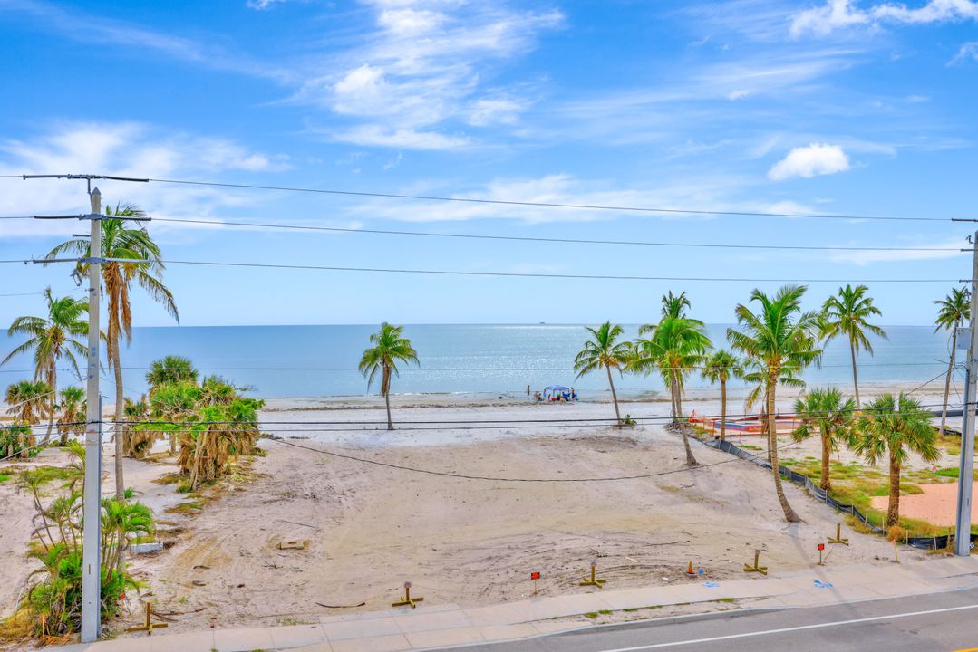 3749 Estero Blvd, Fort Myers Beach, FL 33931