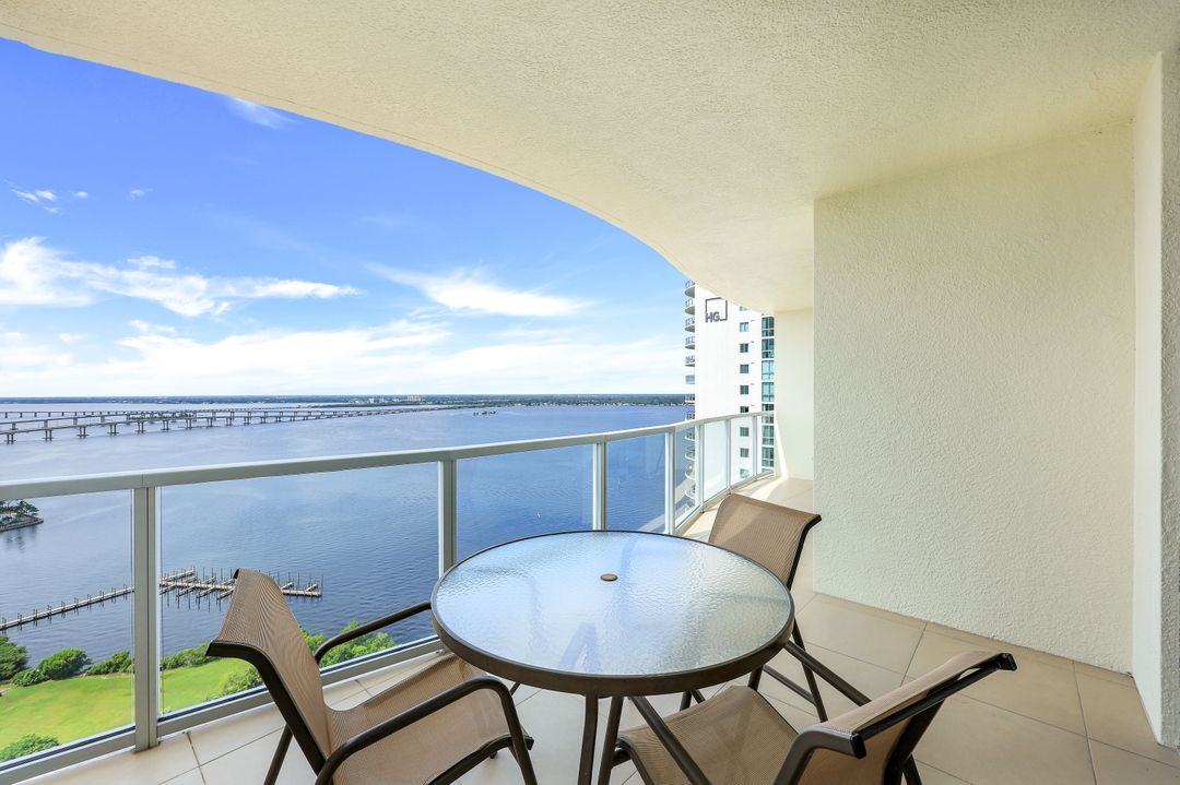 3000 Oasis Grand Blvd #2402, Fort Myers, FL 33916