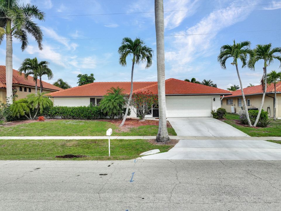 1100 Dana Ct, Marco Island, FL 34145