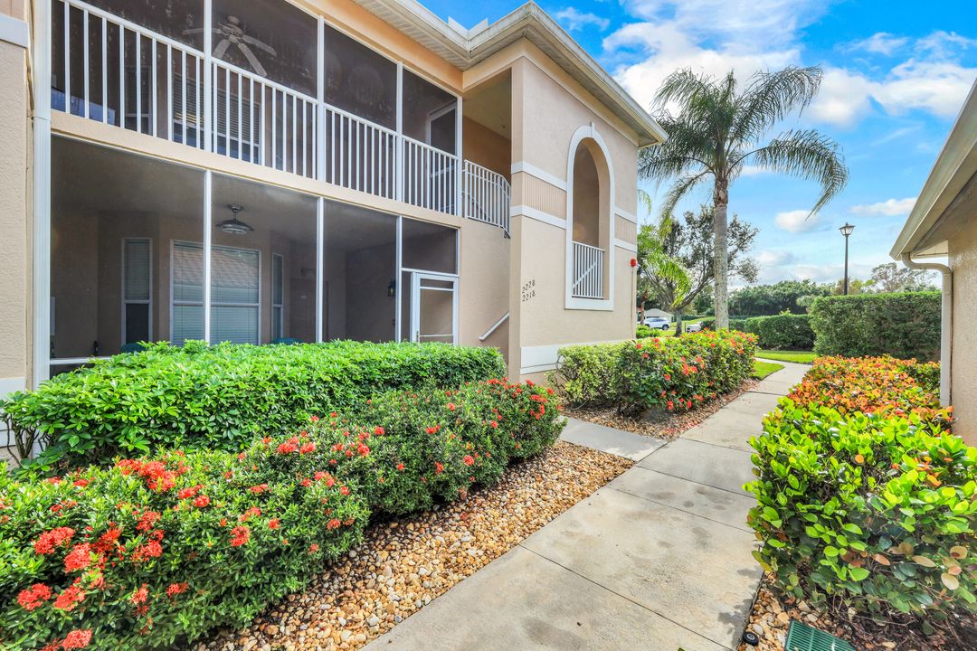 2790 Cypress Trace Cir #2228, Naples, FL 34119