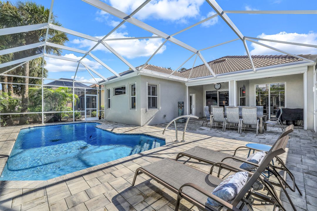 6128 Highwood Park Ln, Naples, FL 34110