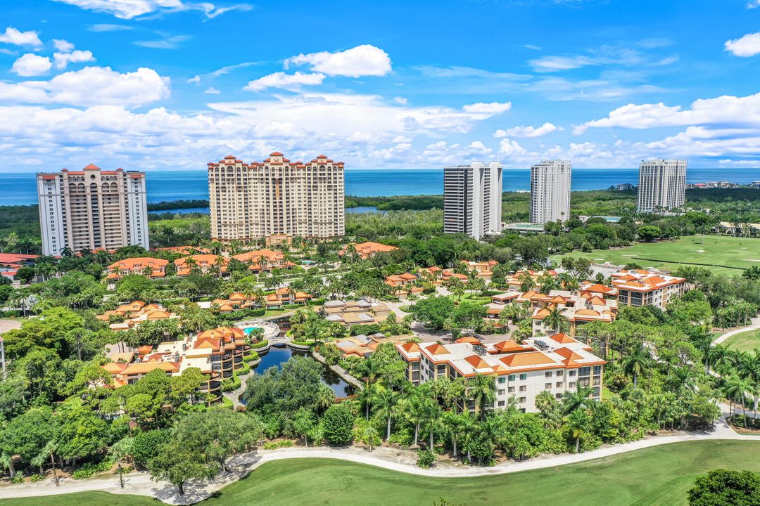 6760 Pelican Bay Blvd #312, Naples, FL 34108