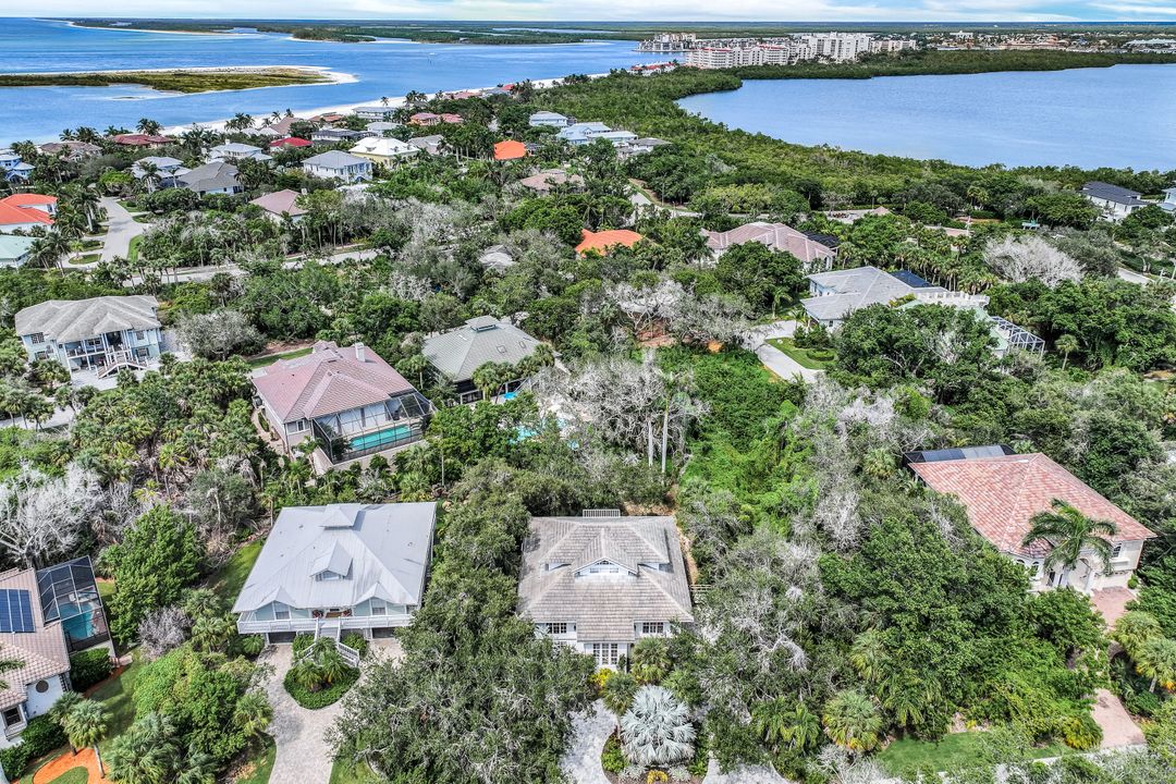 360 Gumbo Limbo Ln, Marco Island, FL 34145