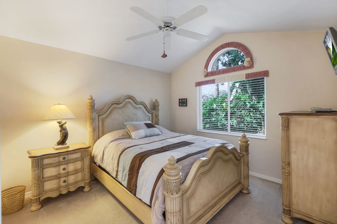 13141 Bridgeford Ave, Bonita Springs, FL 34135