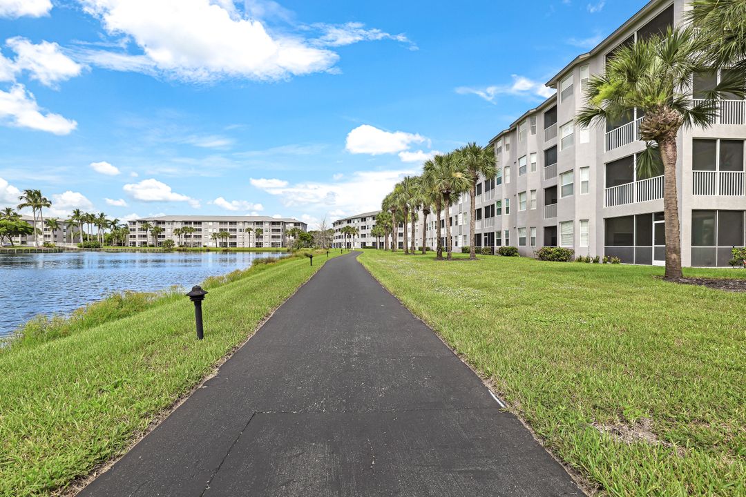 16655 Lake Cir Dr #828, Fort Myers, FL 33908