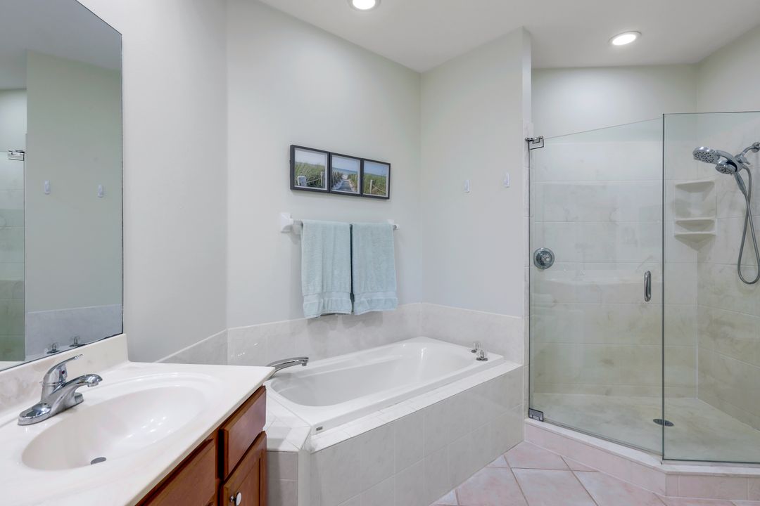 8575 Danbury Blvd #104, Naples, FL 34120