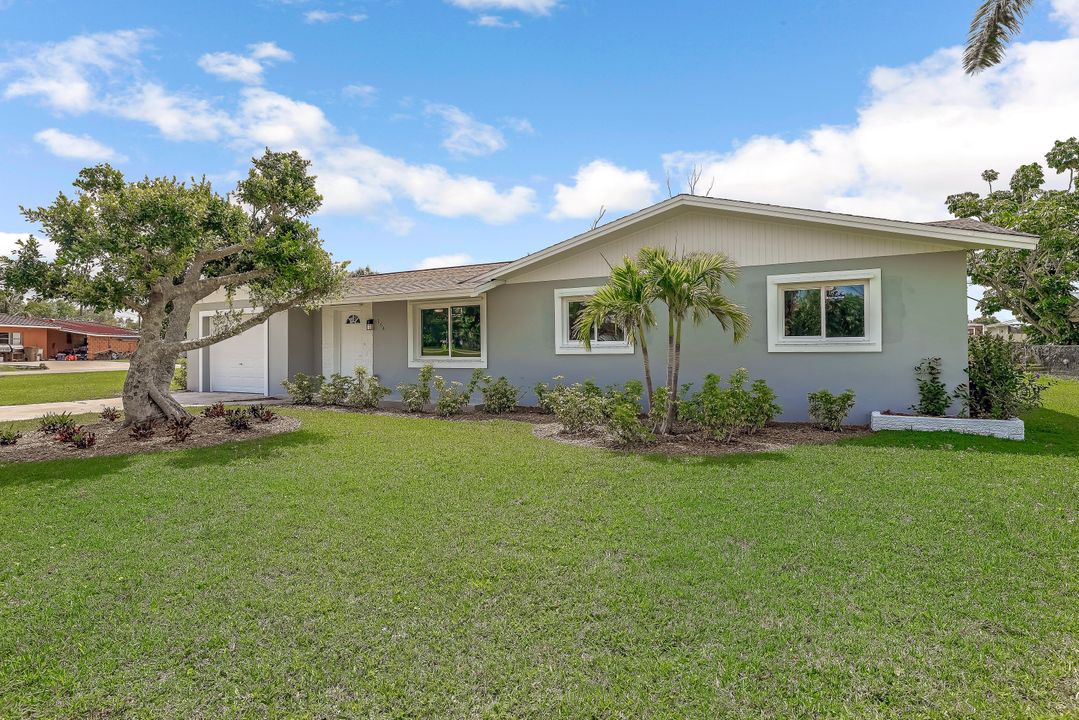 164 Coral Dr, Fort Myers, FL 33905