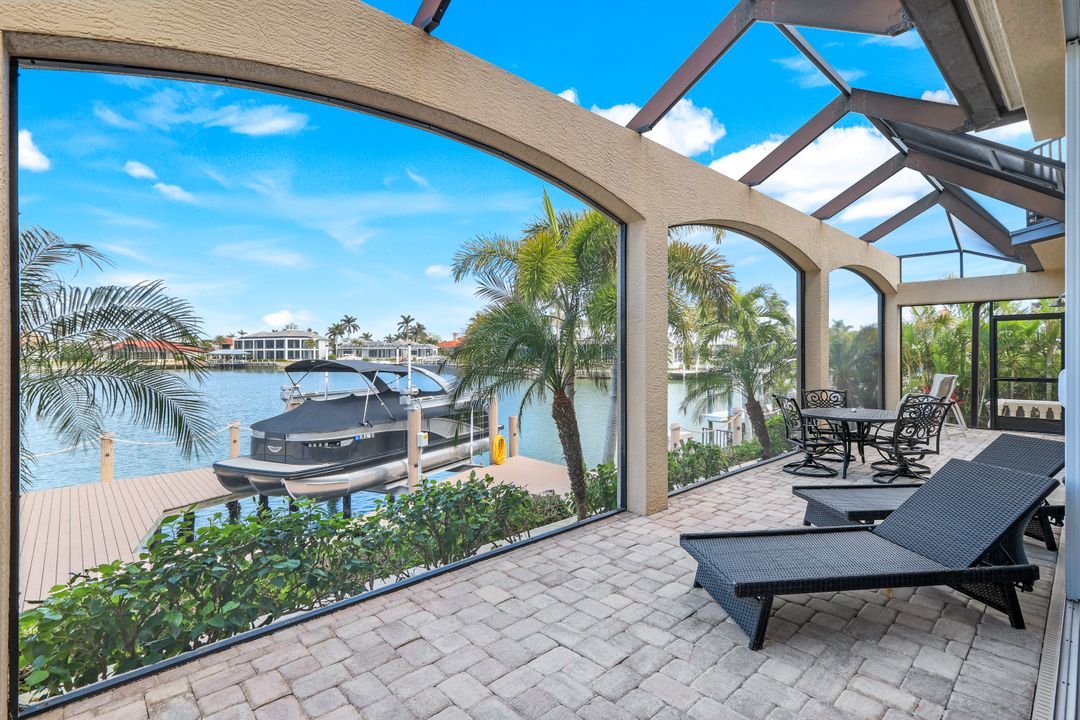 650 Rockport Ct, Marco Island, FL 34145