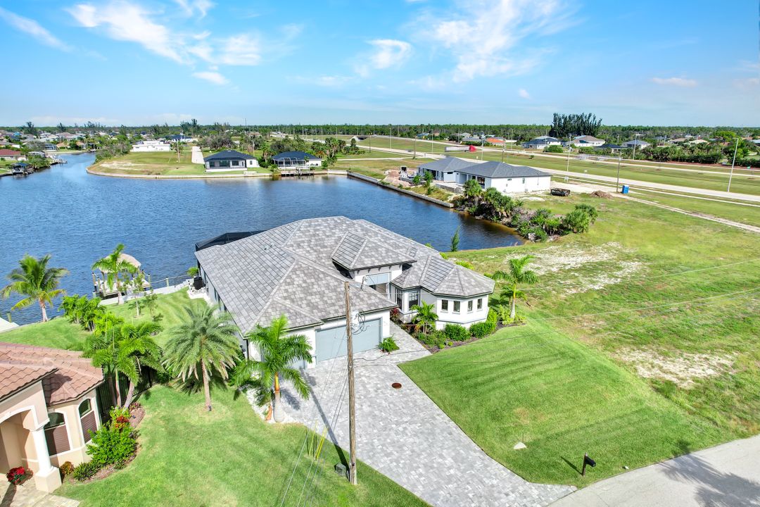 3215 NW 17th Ln, Cape Coral, FL 33993