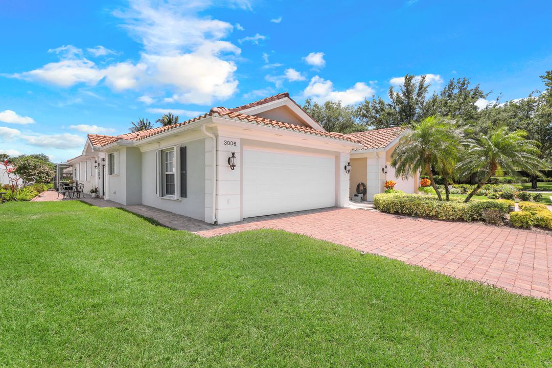 3006 Futuna Ln, Naples, FL 34119