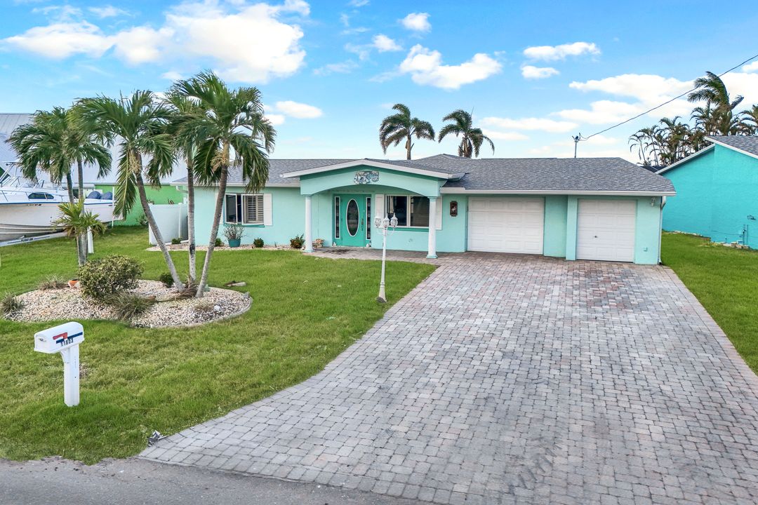 11803 Island Ave, Matlacha, FL 33993