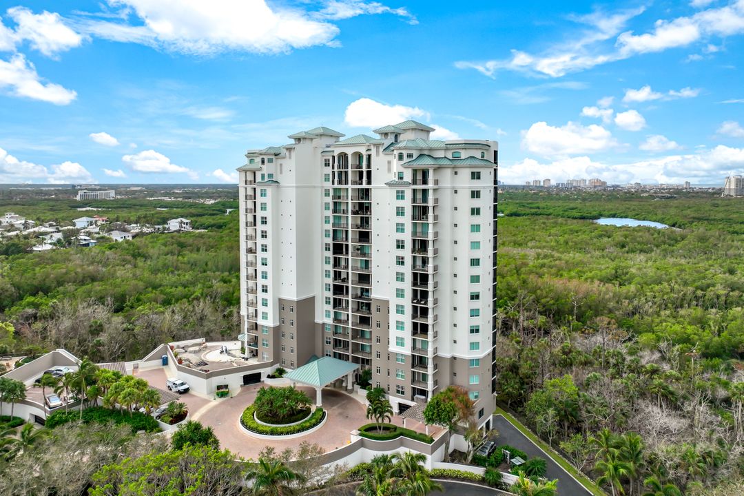 445 Cove Tower Dr #1603, Naples, FL 34110