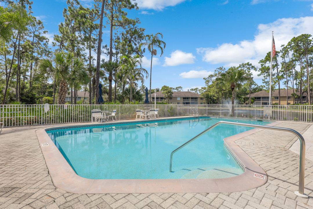 5682 Woodmere Lake Cir #202, Naples, FL 34112