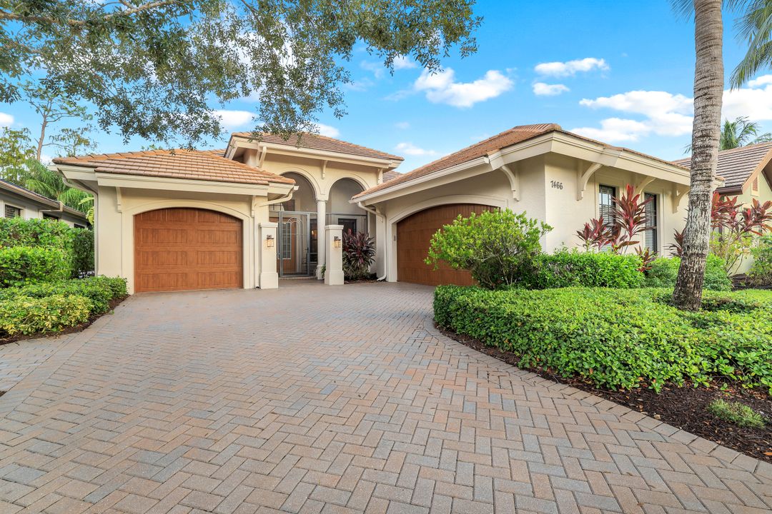 7466 Martinique Terrace, Naples, FL 34113