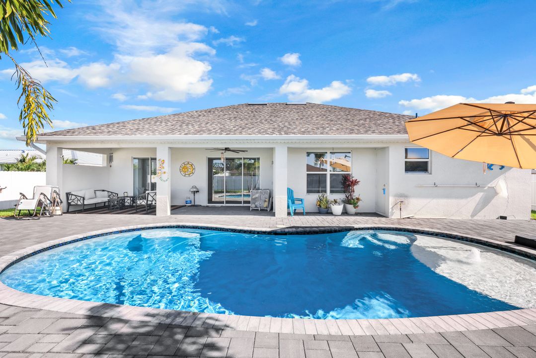 320 NE 7th Terrace, Cape Coral, FL 33909