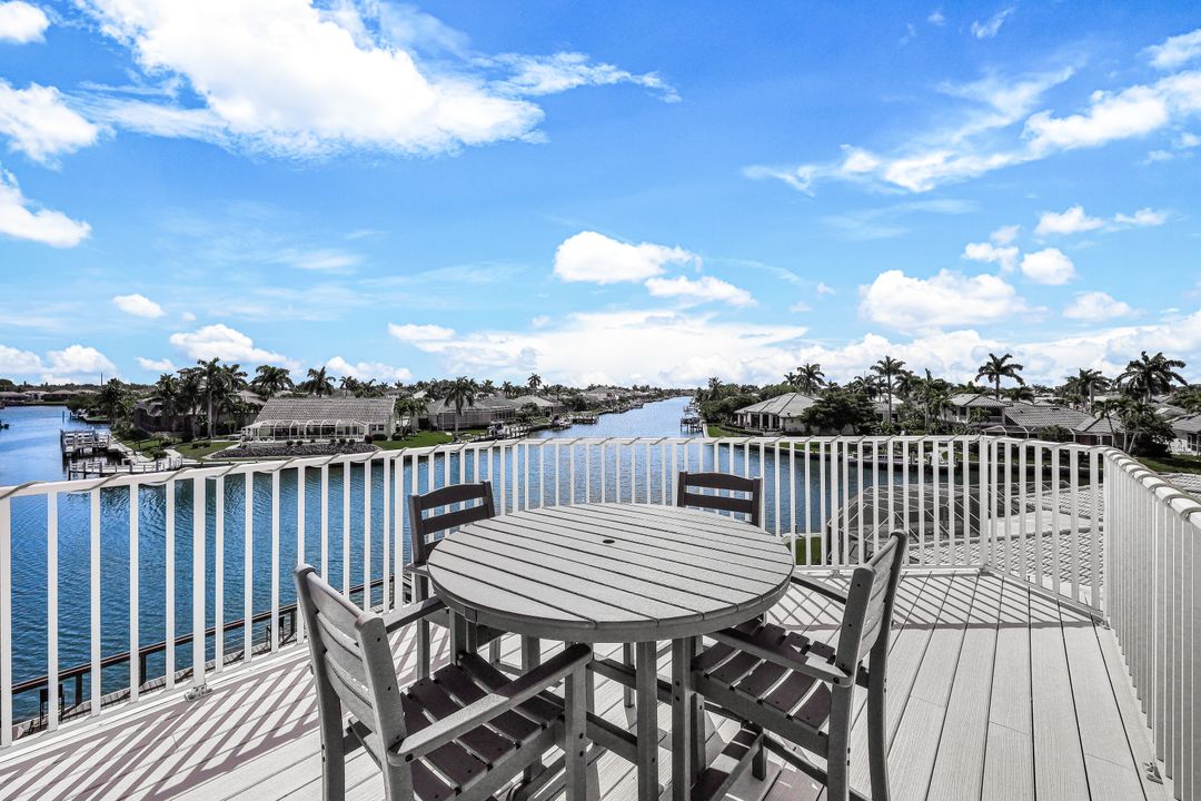 71 Hickory Ct, Marco Island, FL 34145