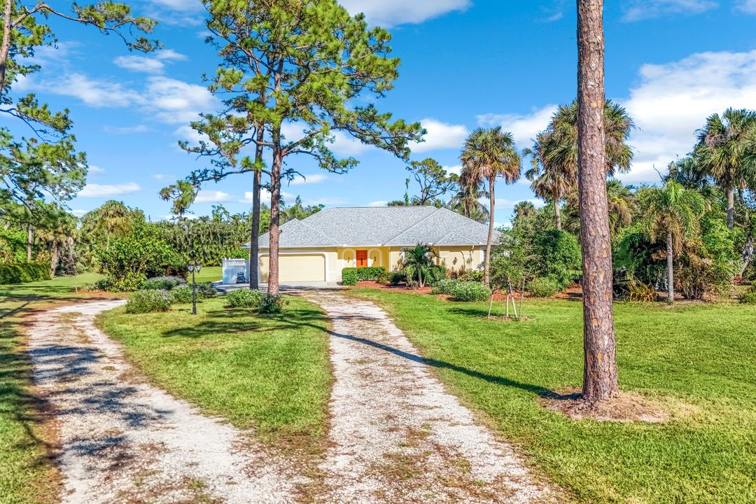 12710 Summerwood Dr, Fort Myers, FL 33908