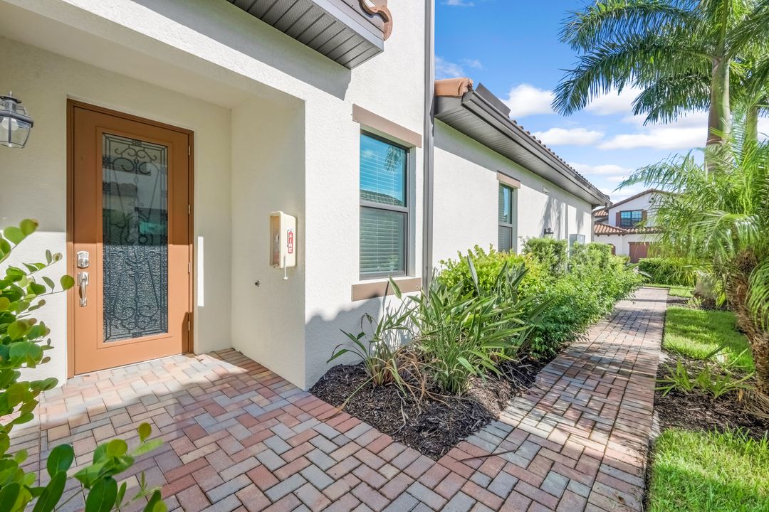 12039 Hawthorn Lake Dr #3811, Fort Myers, FL 33913