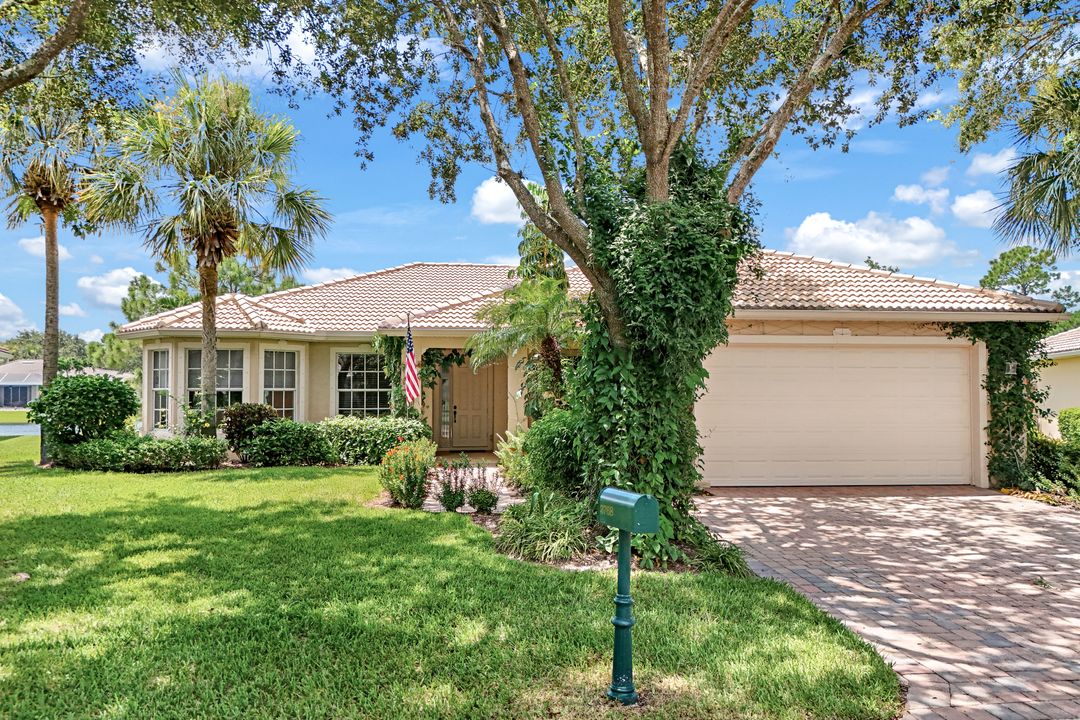 3768 Baldwin Ln, Naples, FL 34116