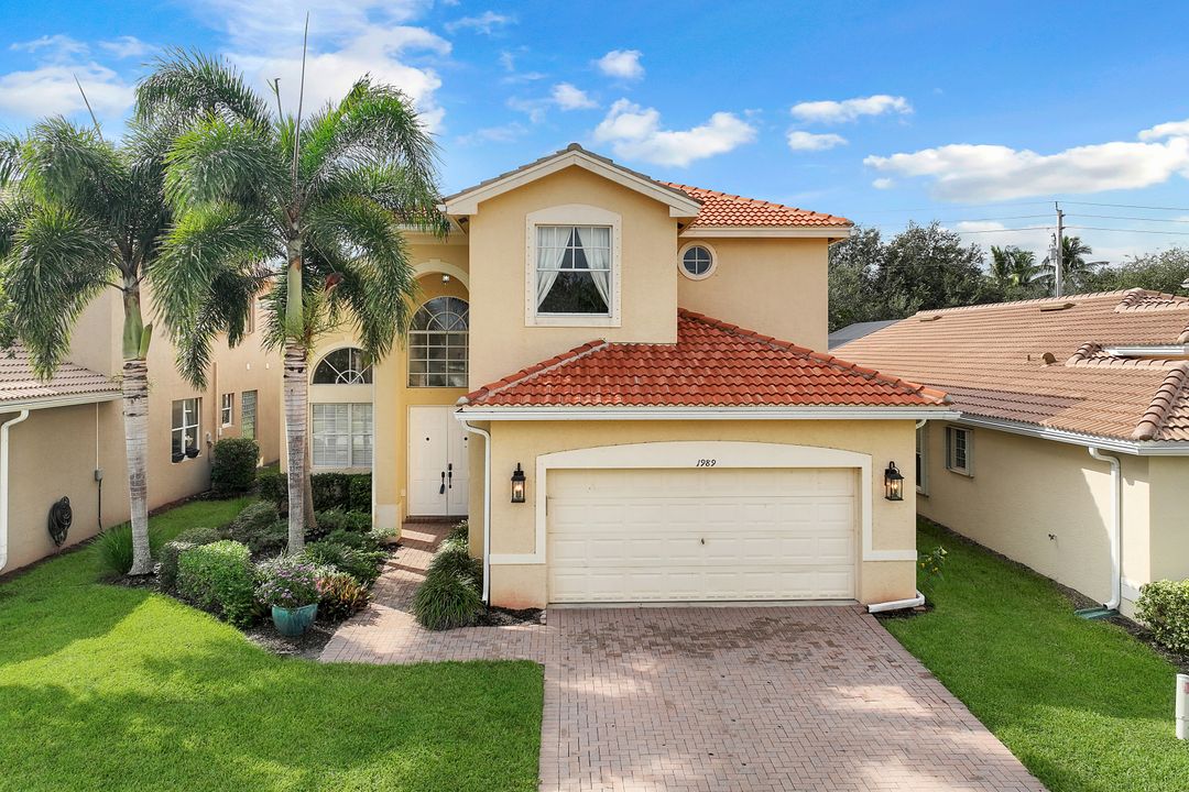 1989 Isla De Palma Cir, Naples, FL 34119